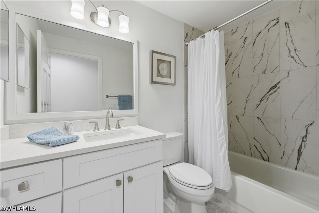 25248 Pelican Creek Circle - Photo 18