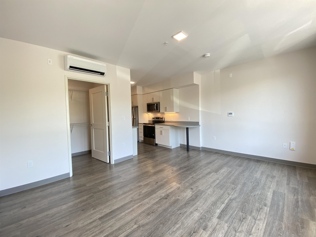 409 Elm - Photo 10
