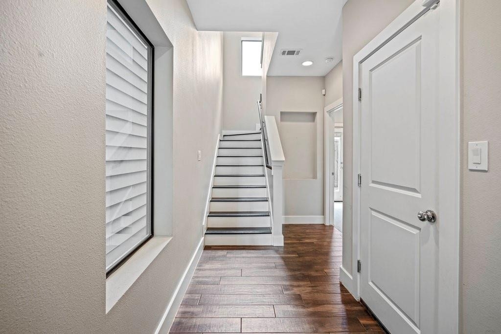 955 Saint Augustine Street - Photo 1