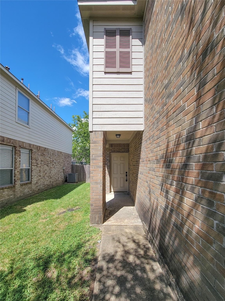 19330 Harvest Stream Way - Photo 3