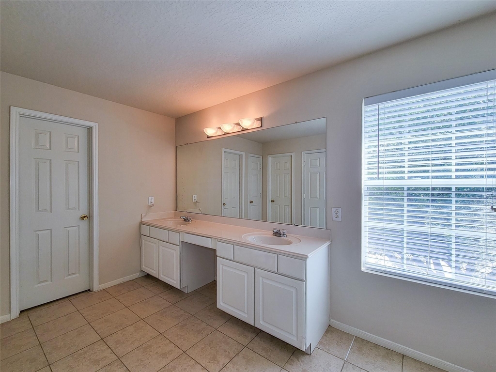 19330 Harvest Stream Way - Photo 40
