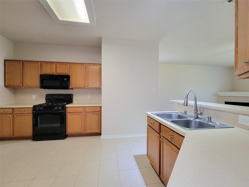 19330 Harvest Stream Way - Photo 16
