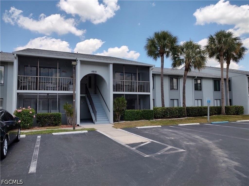 4681 Lakeside Club Boulevard - Photo 1