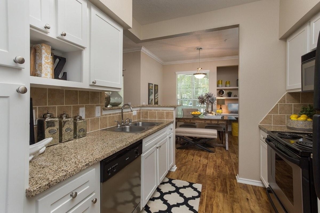 10440 Deerwood - Photo 3