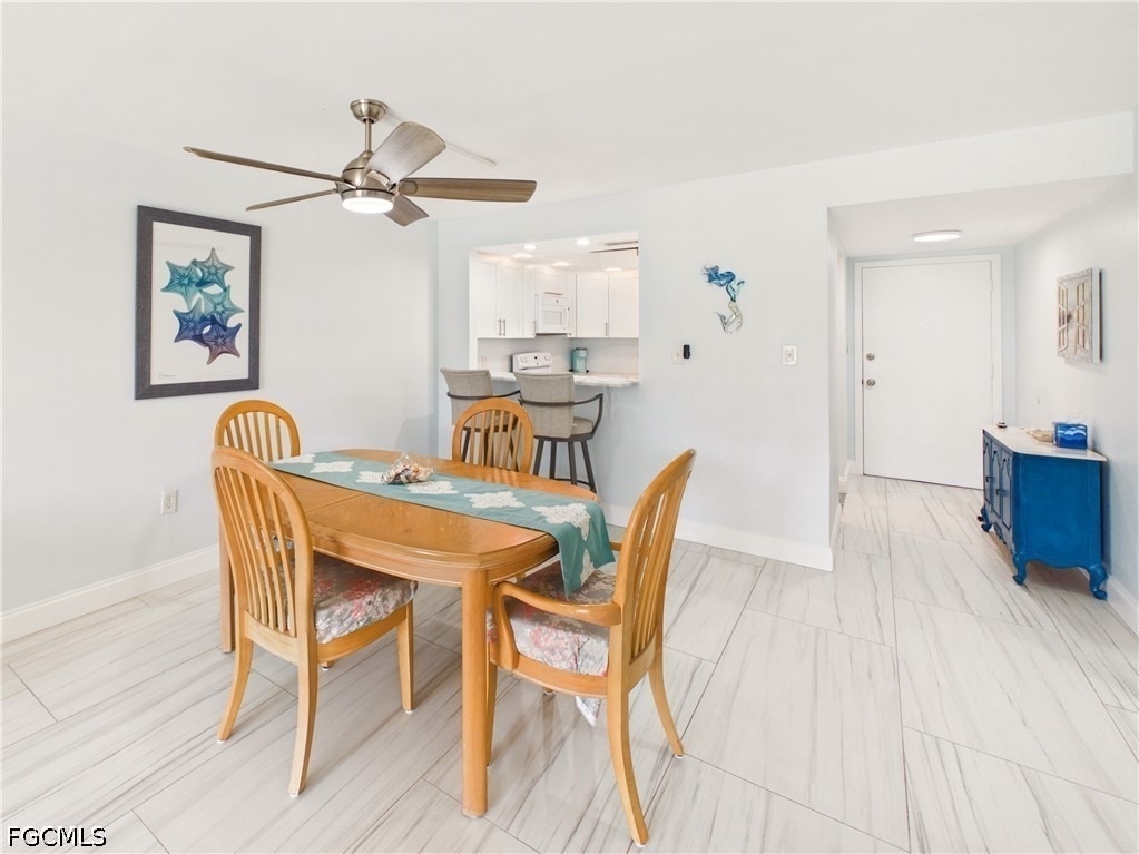 300 Valley Stream Drive - Photo 5