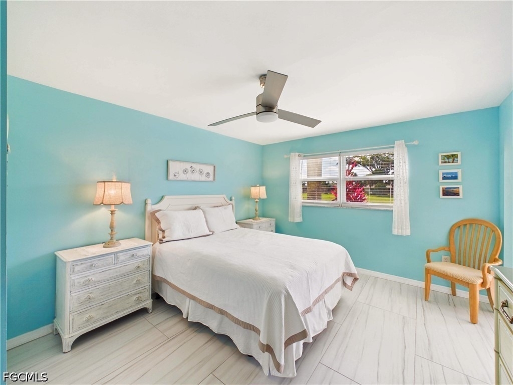 300 Valley Stream Drive - Photo 15
