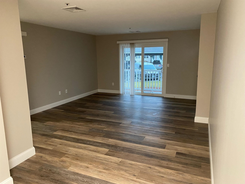 10 Barrington - Photo 6