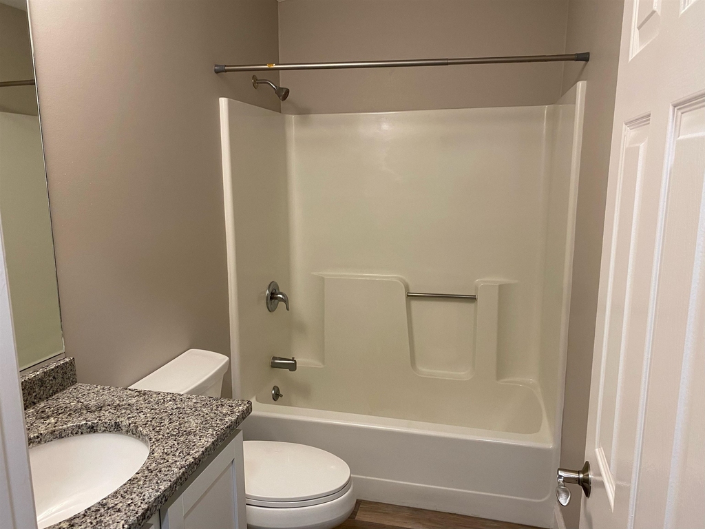 10 Barrington - Photo 4