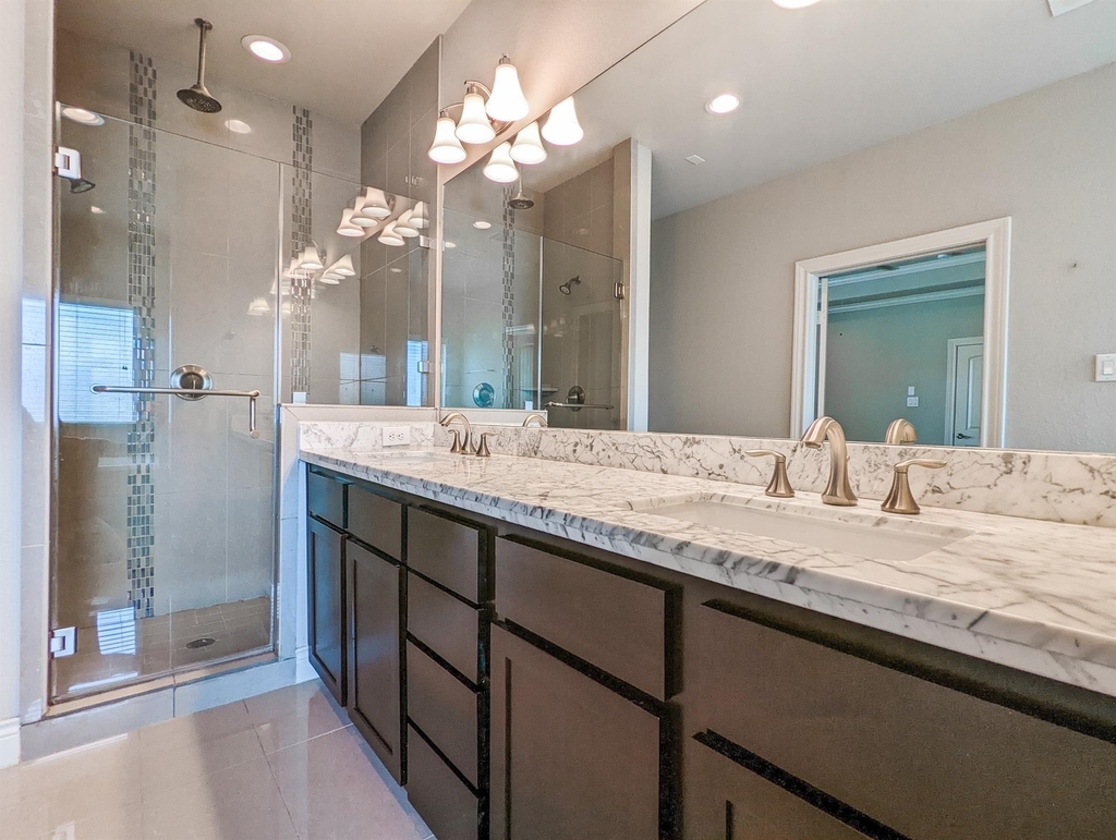 5323 Kiam Street - Photo 0