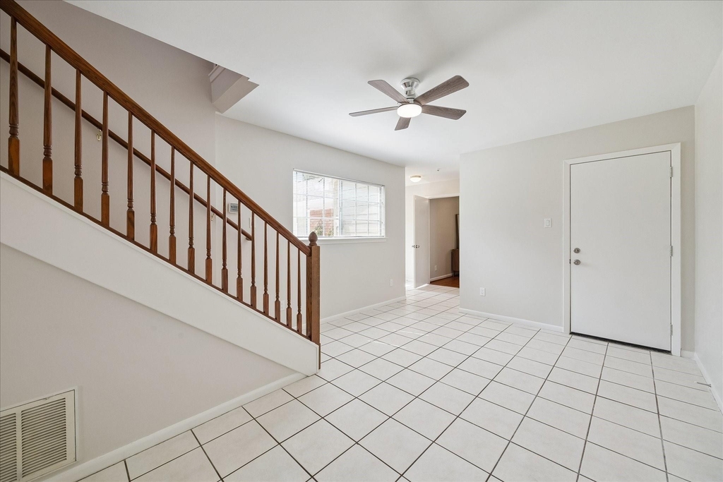 9777 Larston Street - Photo 13