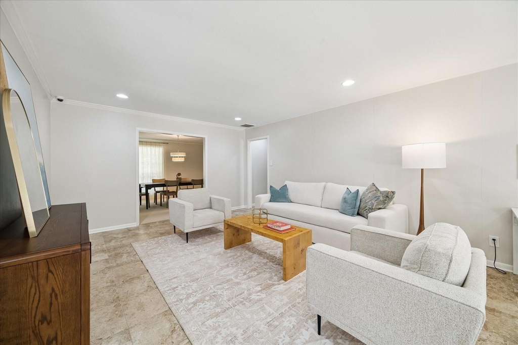 9777 Larston Street - Photo 2