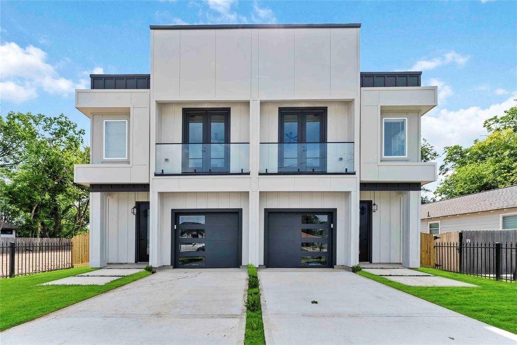 8501 Safeguard Street - Photo 0