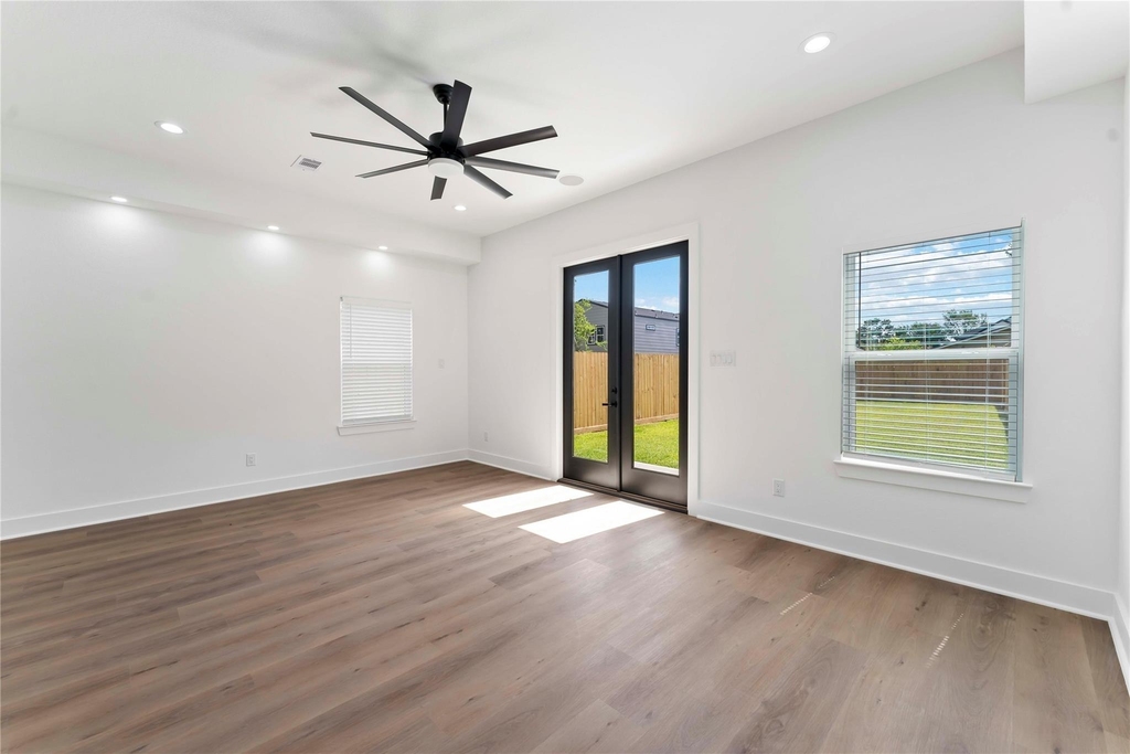 8501 Safeguard Street - Photo 12