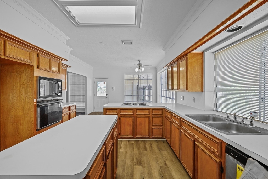5803 Ancient Oaks Drive - Photo 17