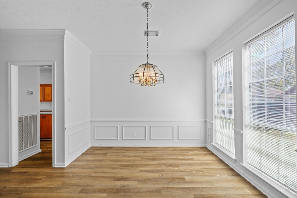 5803 Ancient Oaks Drive - Photo 5