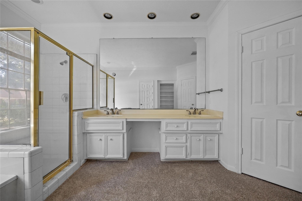 5803 Ancient Oaks Drive - Photo 24