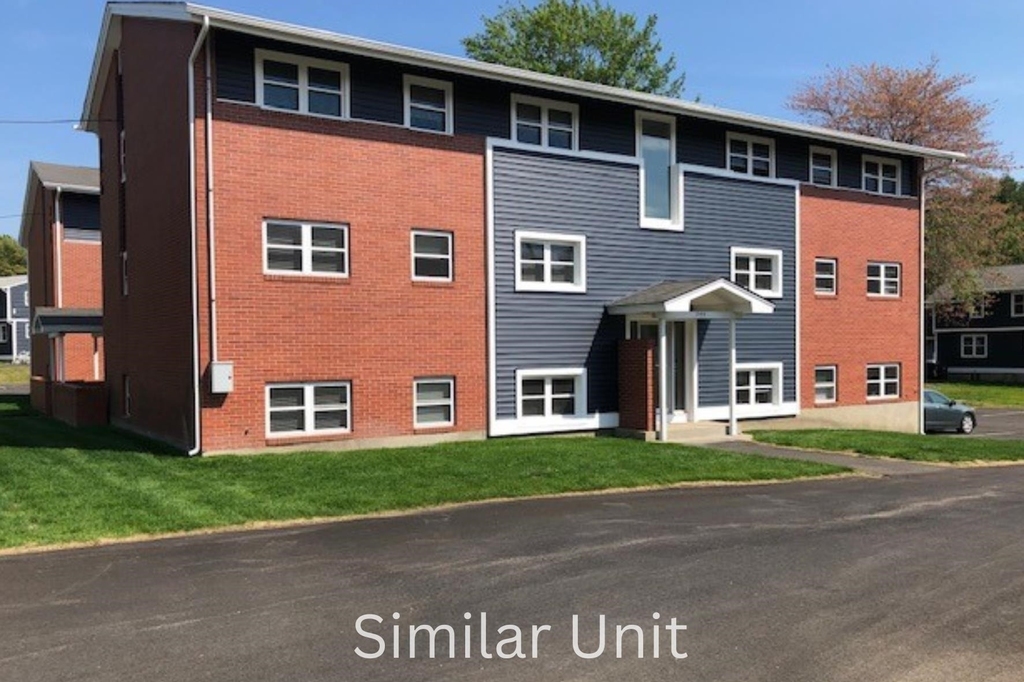 445 Kennard - Photo 0