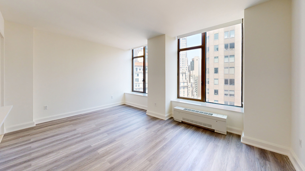 10 Hanover Square - Photo 3