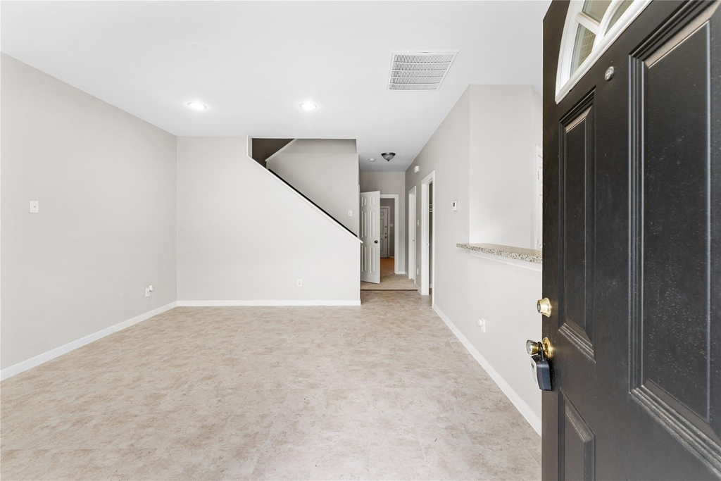 9610 Buffum Street - Photo 3