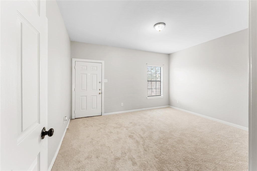 9610 Buffum Street - Photo 15