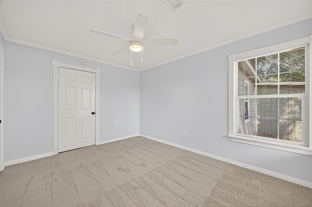 714 E Humble Street - Photo 24