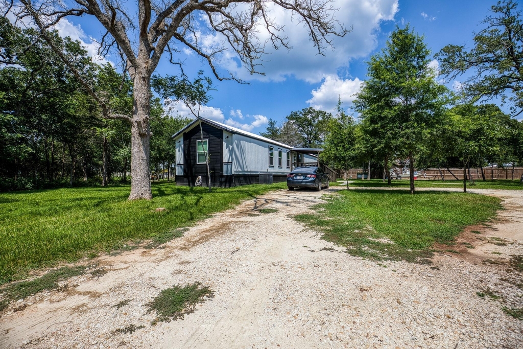 102 Hilltop Court - Photo 2