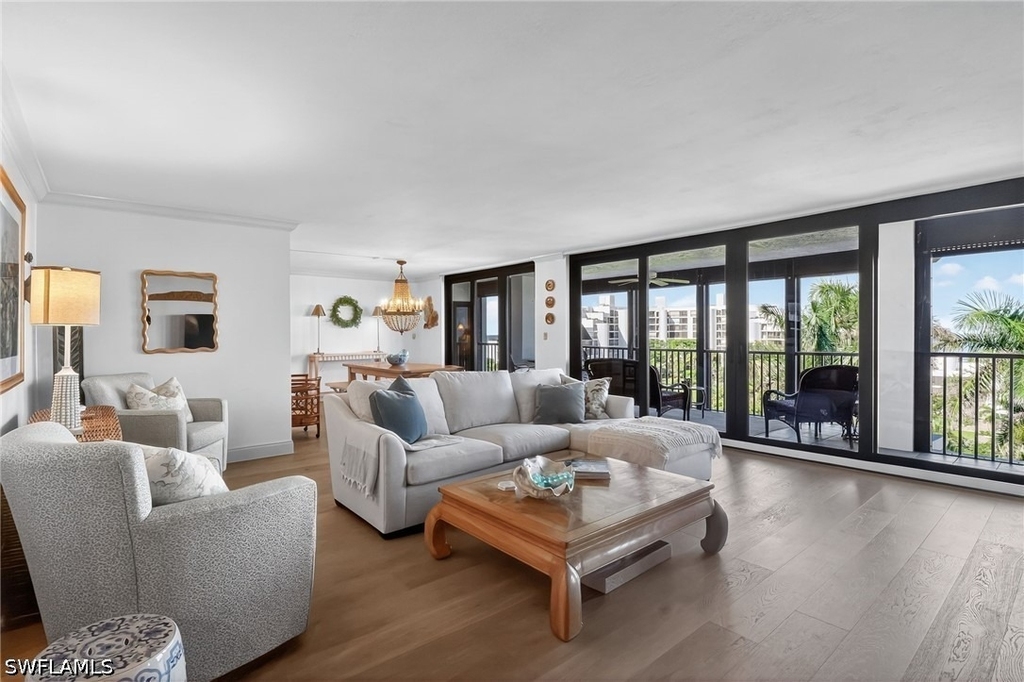 2400 Gulf Shore Boulevard N - Photo 4