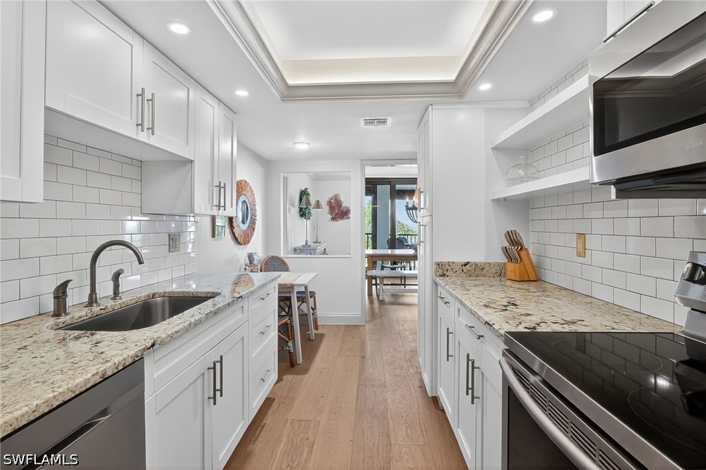 2400 Gulf Shore Boulevard N - Photo 8