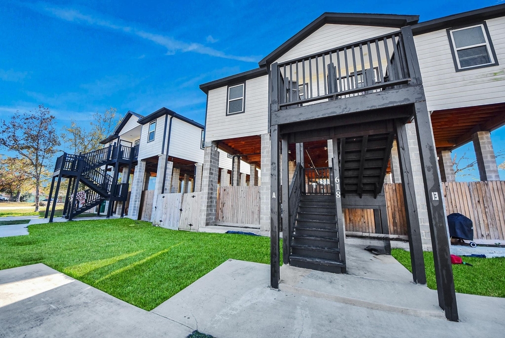 618 Maple Way - Photo 39
