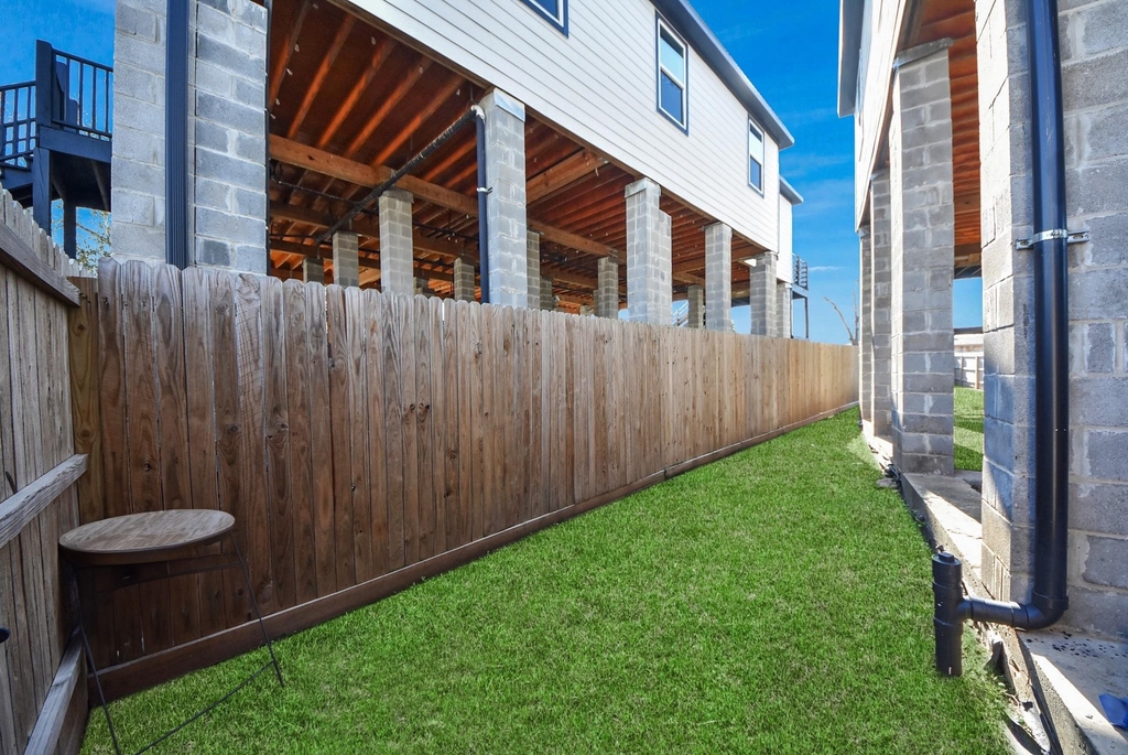 618 Maple Way - Photo 42