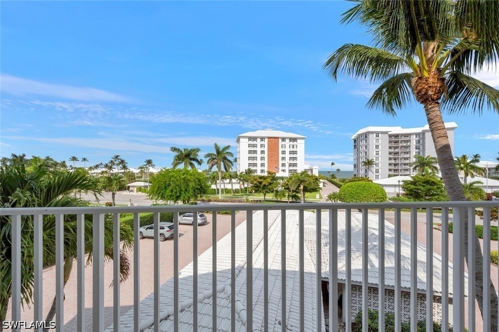 2800 Gulf Shore Boulevard N - Photo 27