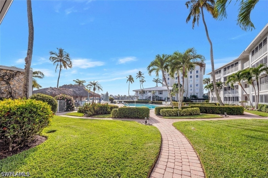 2800 Gulf Shore Boulevard N - Photo 0