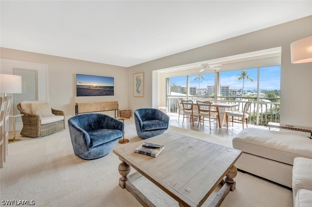 2800 Gulf Shore Boulevard N - Photo 3