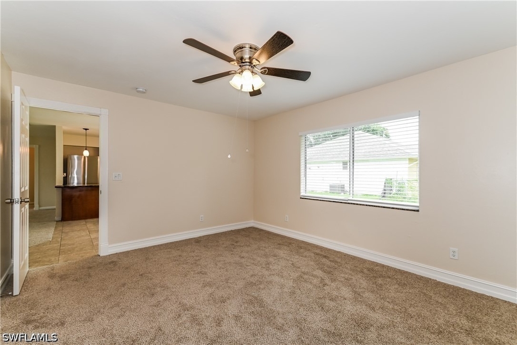 302 Se 3rd Street - Photo 12