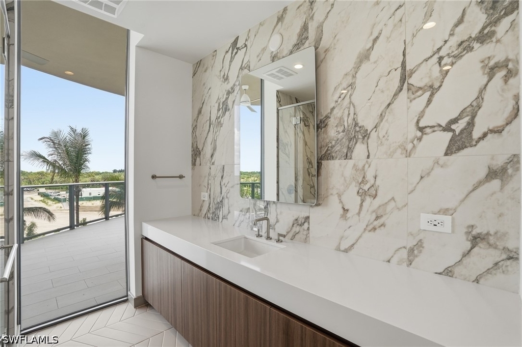 5100 Seagrass Boulevard - Photo 18