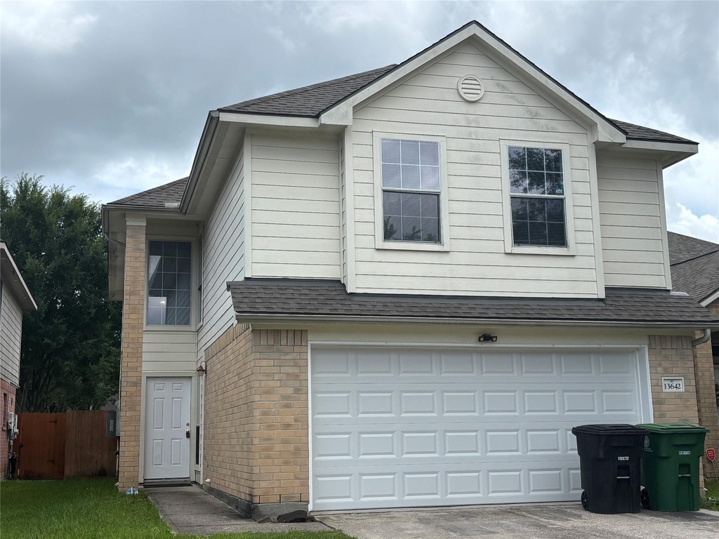 13642 Rural Oak Street - Photo 1