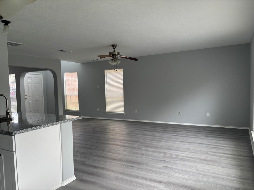 13642 Rural Oak Street - Photo 14