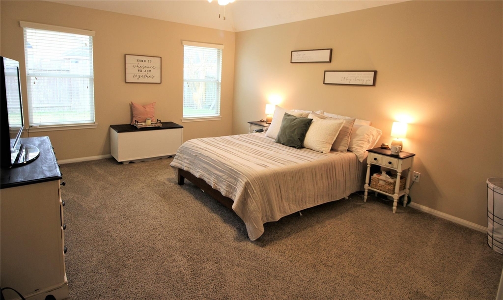 2409 Avalon Trace Lane - Photo 7