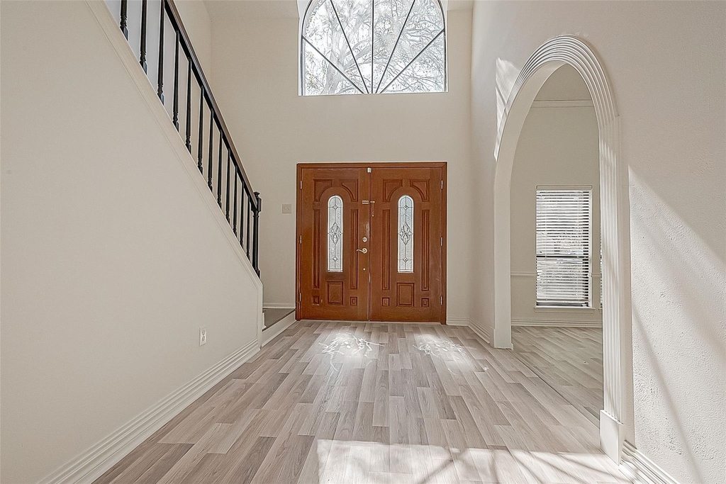 1015 Sugar Lakes Drive - Photo 4