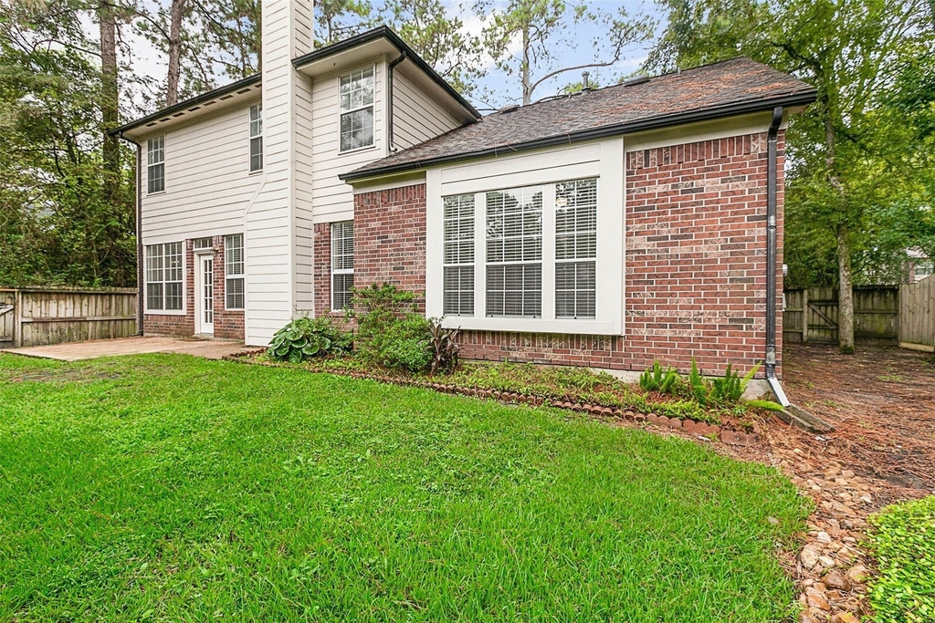 8 Greentwig Place - Photo 34