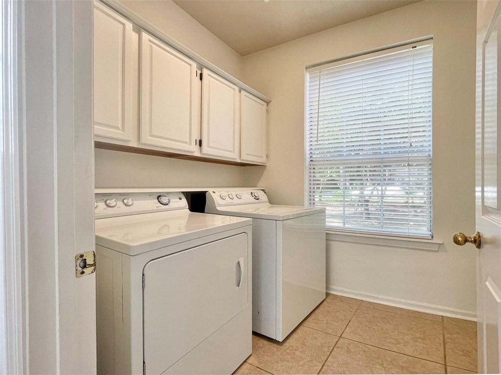 8 Greentwig Place - Photo 29