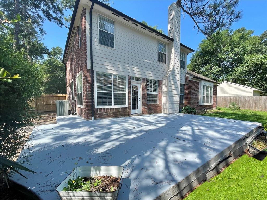 8 Greentwig Place - Photo 32