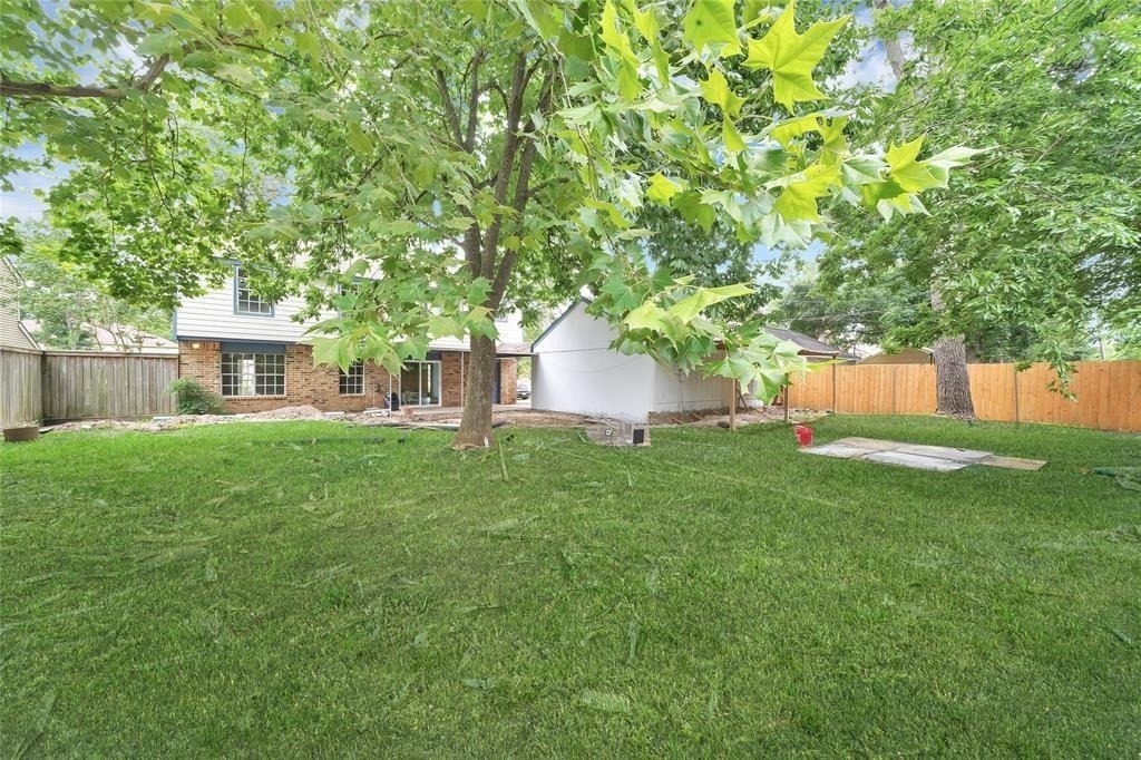 18035 Rolling Creek Drive - Photo 20
