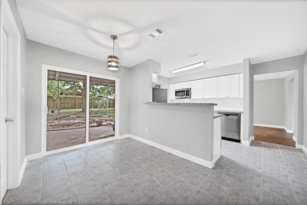 18035 Rolling Creek Drive - Photo 7