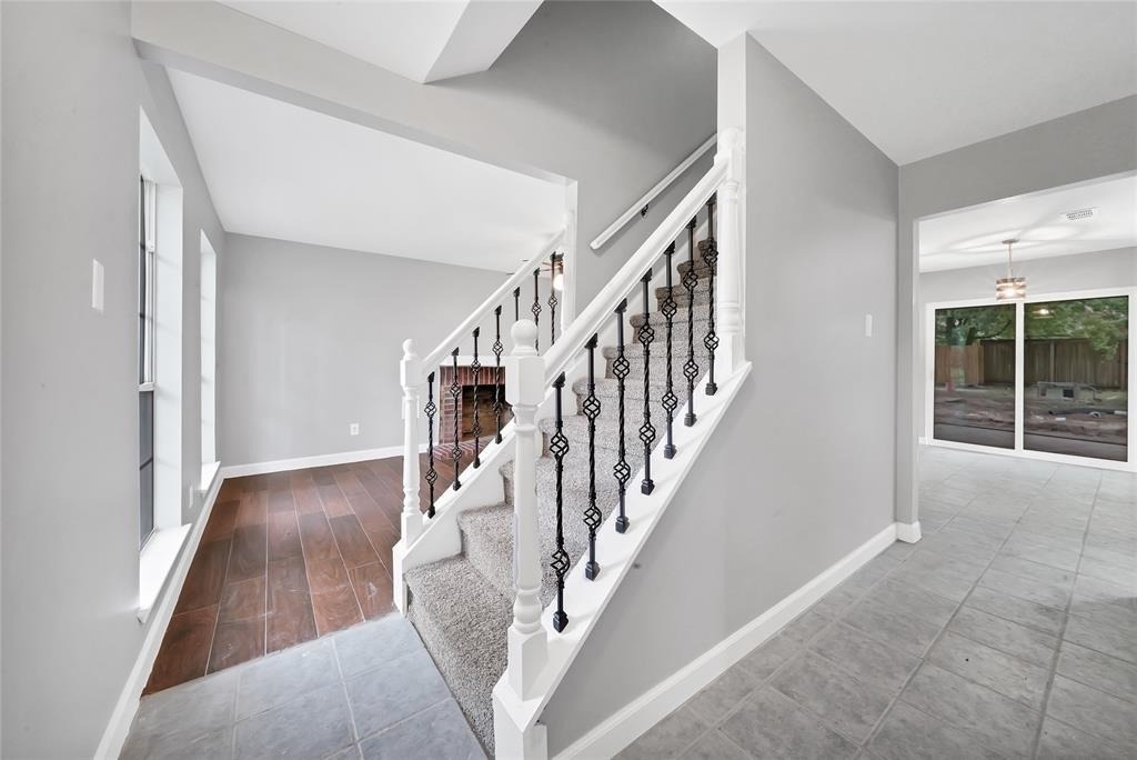 18035 Rolling Creek Drive - Photo 11