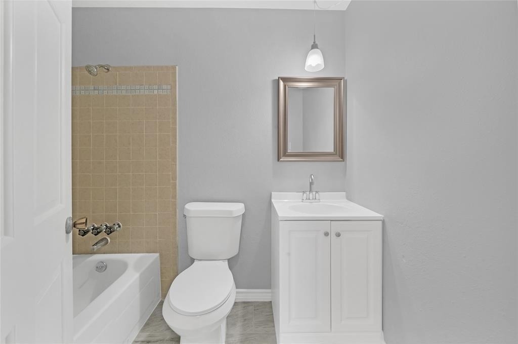 18035 Rolling Creek Drive - Photo 14