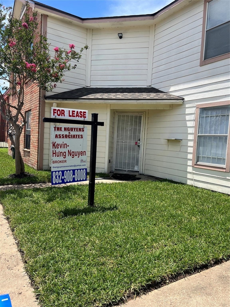 12710 Leader Street - Photo 3