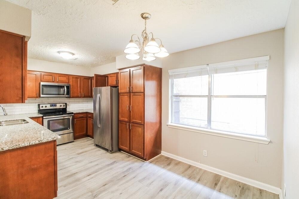3206 Teakwood Circle - Photo 5