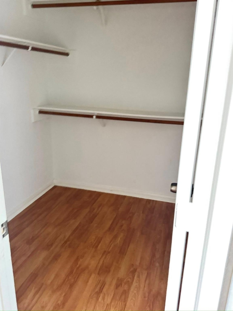 3922 Davenport Street - Photo 8