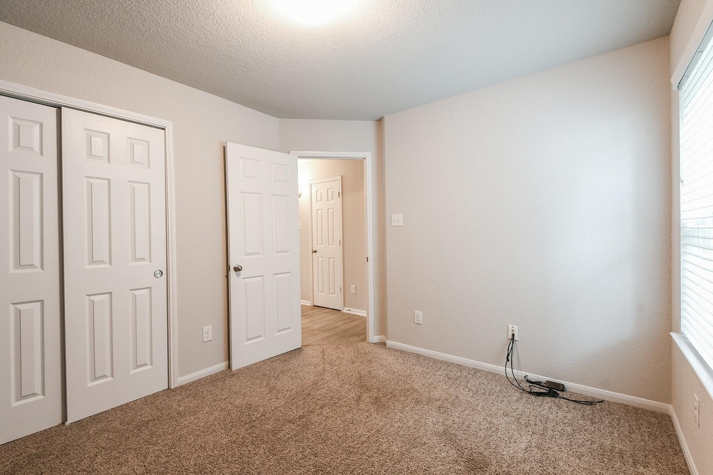 2233 Garden Square Path - Photo 29